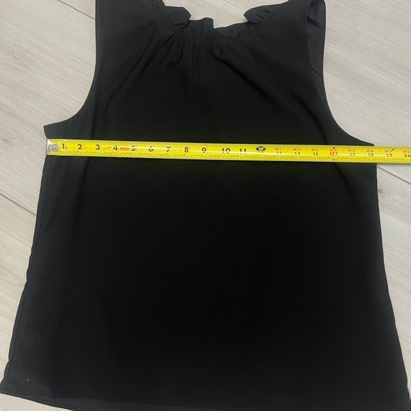 J. Crew Black Sleeveless Ruffle-Neck Shell Blouse Sz S Preppy Classic Office - Picture 7 of 7